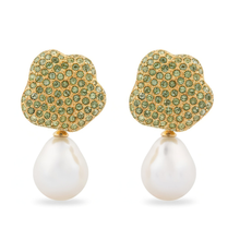Load image into Gallery viewer, Dansran Pearl Earrings
